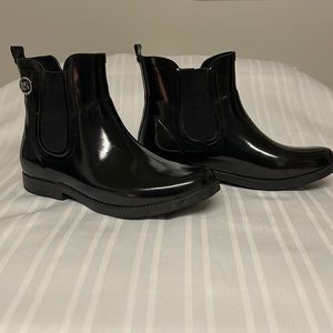 Michael Kors Black Patent Leather Boots.🖤
